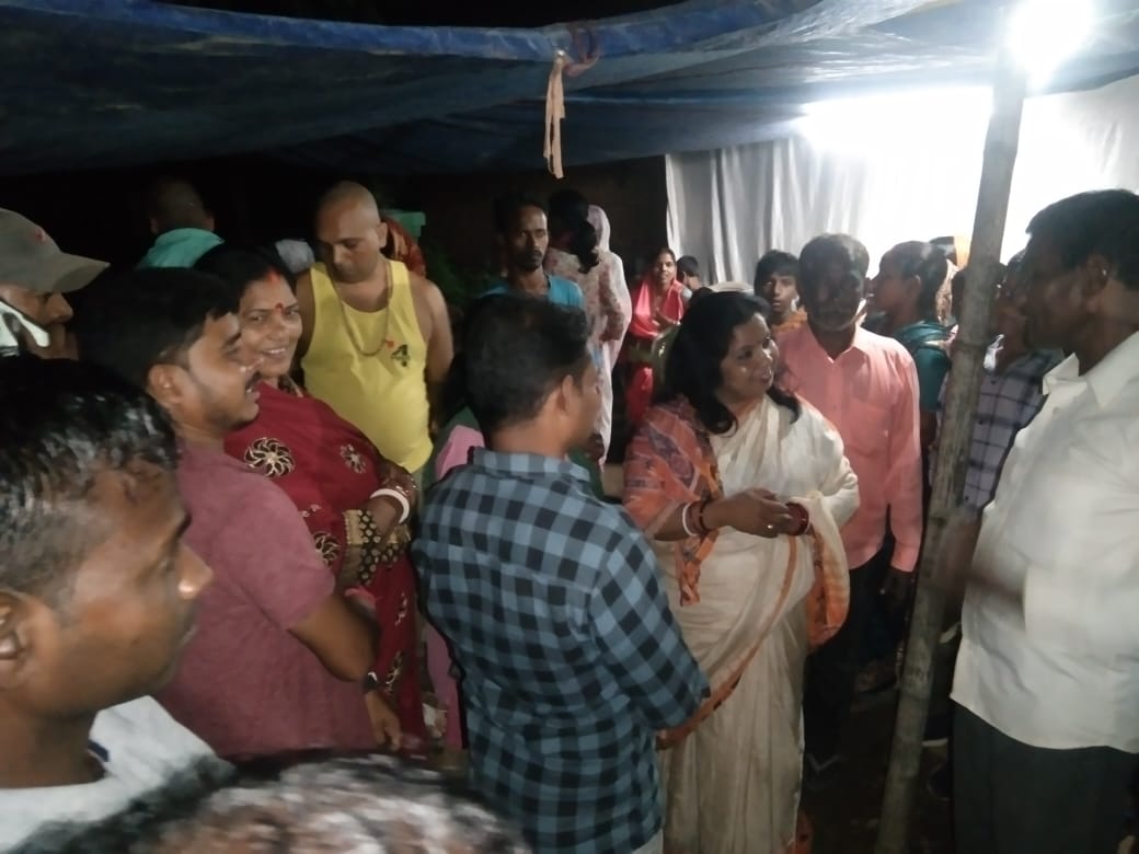 राजा पीटर के कार्यकर्ताओं ने पीड़ित परिवार से की मुलाकात, हरसंभव मदद का दिया आश्वासन
