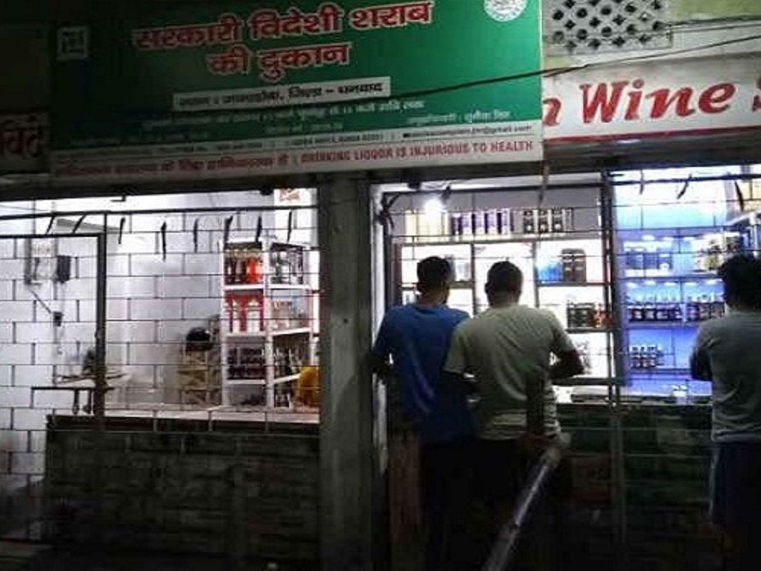 बोकारो के शराब ठेकों पर ‘ओवर रेट’ का खेल, आबकारी विभाग पर उठ रहे सवाल